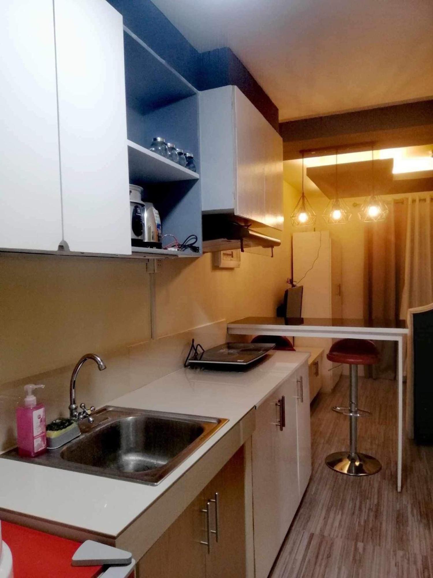 8 Spatial Condominium Davao City Exteriör bild