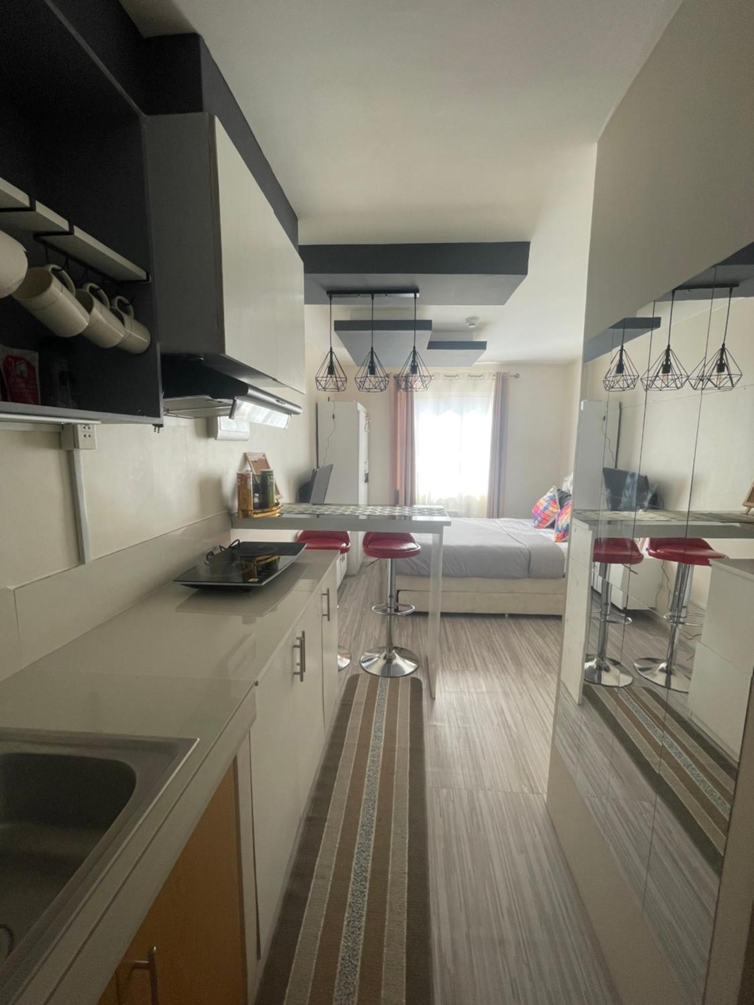 8 Spatial Condominium Davao City Exteriör bild