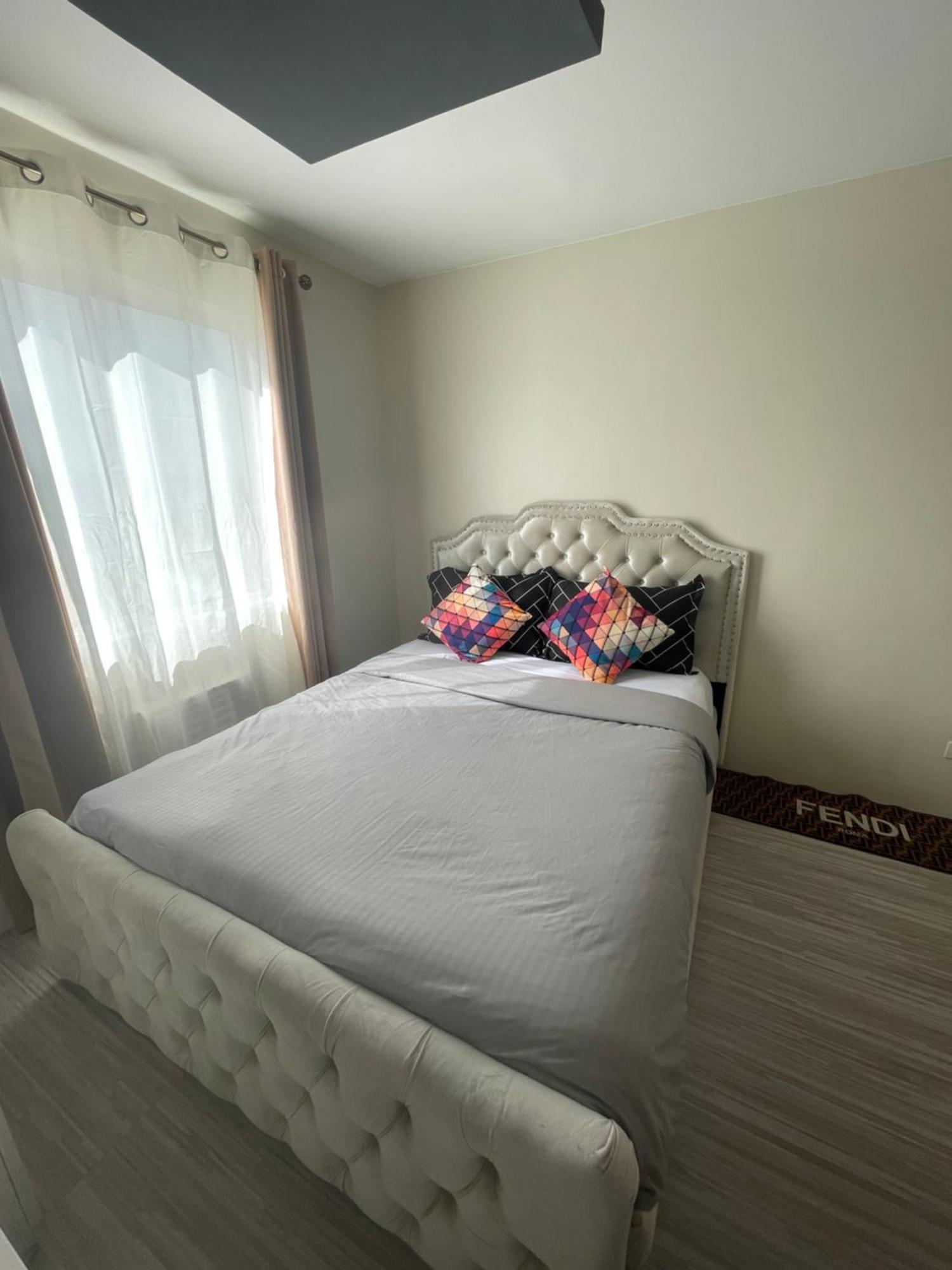 8 Spatial Condominium Davao City Exteriör bild